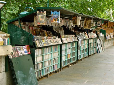 bouquiniste of the seine